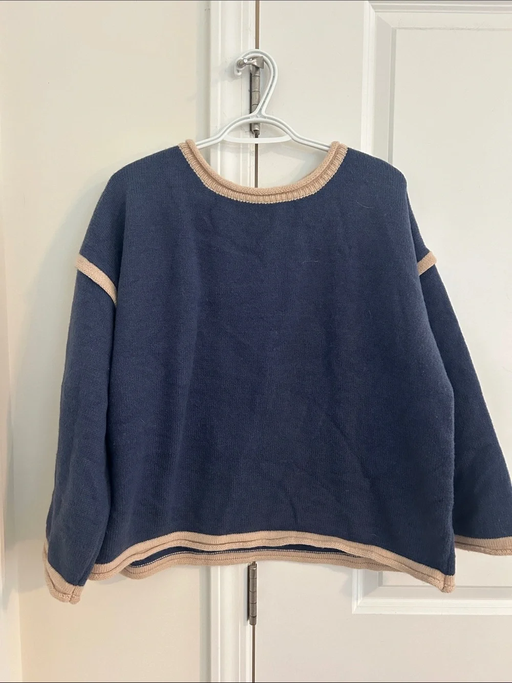 Navy Blue Contrast-Trim Women's Sweater